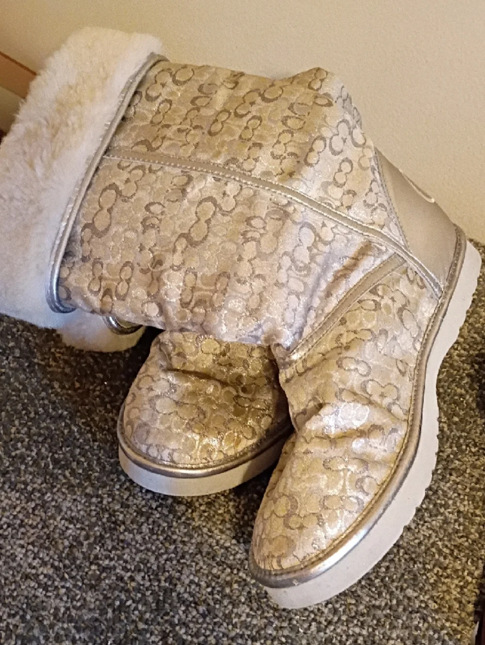 Coach metallic  Silver Patterned Shearling-Lined Boots Size 8